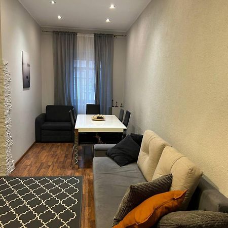 Big Apart - Rynek 8 - Nice View - 3 Rooms - 9 People วรอตซวาฟ ภายนอก รูปภาพ