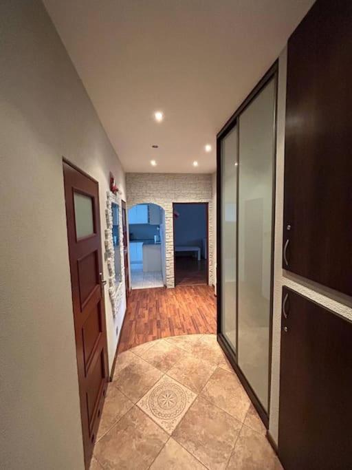 Big Apart - Rynek 8 - Nice View - 3 Rooms - 9 People วรอตซวาฟ ภายนอก รูปภาพ