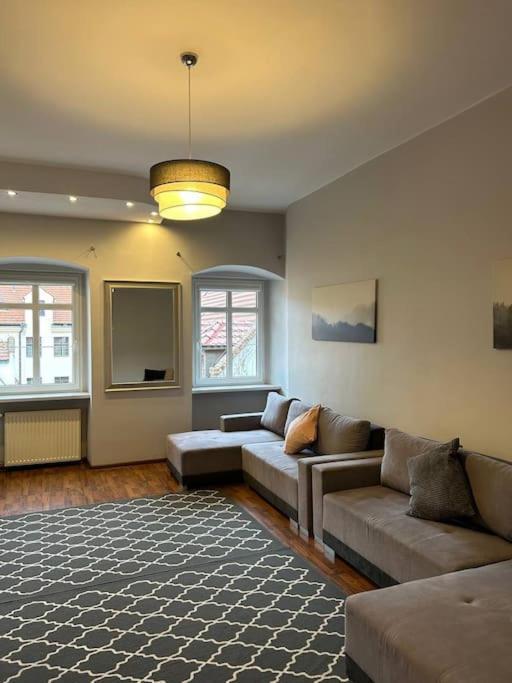 Big Apart - Rynek 8 - Nice View - 3 Rooms - 9 People วรอตซวาฟ ภายนอก รูปภาพ